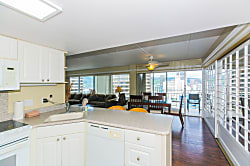 Ilikai Hotel 21st Floor 2 Bd City View