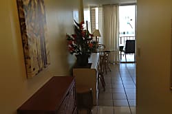 Fairway Villa,  Waikiki