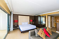 Ilikai Hotel 4th Floor