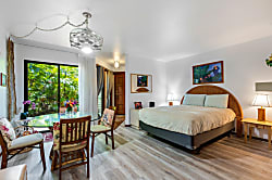 Waikomo Stream Villa 401