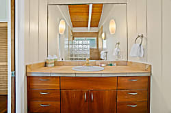 Hale o' Mahina at Haena