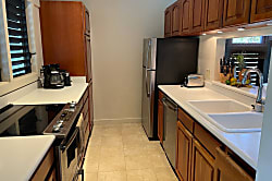 Kiahuna Plantation #140 (building 21)