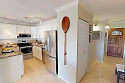 Kihei Ali'i Kai Resort B204