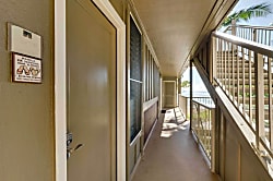 Waipouli Beachfront Condo