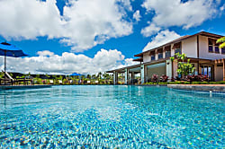 Hale Honu at Pili Mai