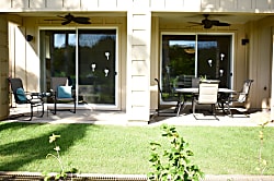 Hale Honu at Pili Mai