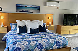 Diamond Head Beach Hotel 704