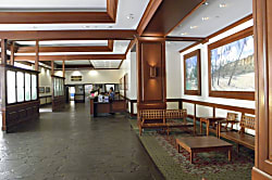 Waikiki Banyan 2411 Tower 2