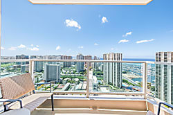 Ala Moana Hotel Condo 33rd Floor Executive Suite