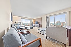 Ala Moana Hotel Condo 33rd Floor Executive Suite