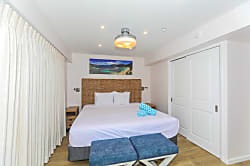 Ilikai Hotel Waikiki City Lights Condo