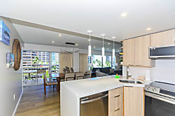 Ilikai Hotel Waikiki City Lights Condo