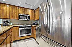 Aston Whaler at Kaanapali 770