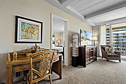 Aston Whaler at Kaanapali 770