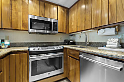 Aston Whaler at Kaanapali 770