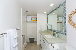 Waikiki Sunset Hotel