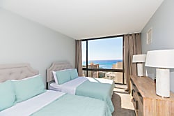 Waikiki Sunset Hotel