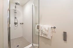 Ilikai Hotel Penthouse 2600