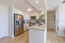 Ilikai Hotel Penthouse 2600