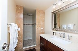 Waiki Park Heights - 20th floor