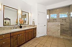 Modern North Shore Getaway