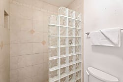 Country Club Villas 334