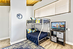 Keauhou Kona Surf & Racquet #9303