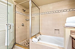 I2 Waikoloa Beach Villas