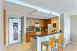 Valley Isle Resort 605