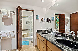 Penthouse Corner - Hololani