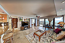 Penthouse Corner - Hololani