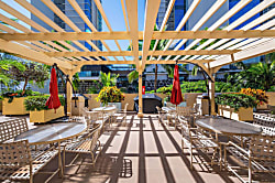 Four Paddle 6th Floor