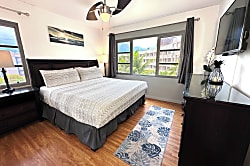 Royal Mauian Remodeled Condo