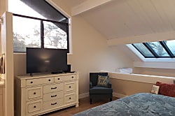 Kahana Outrigger 1B1 