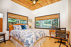 Hale Mauka Rainforest Retreat