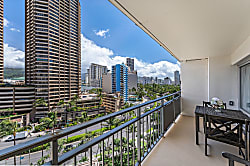 Ilikai Hotel Condo 9th Floor City View