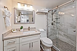 Ilikai Hotel Condo 9th Floor City View