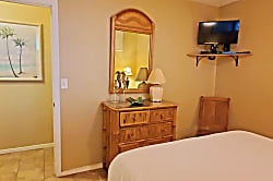 Kona Reef Oceanfront Condo Rental