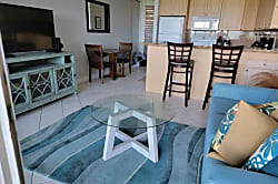 Hale Kai Unit 113 - Oceanview Corner Retreat