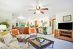 Waikomo Stream Villas 202