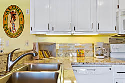 Casa de Emdeko 1 Bedroom Unit