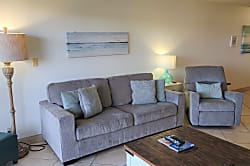 Kihei Akahi D Building Unit