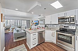 Ilikai Hotel 10th Floor