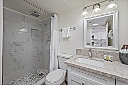 Ilikai Hotel 10th Floor