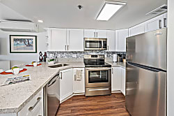 Ilikai Hotel 10th Floor