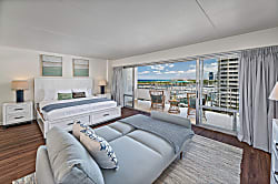 Ilikai Hotel 10th Floor