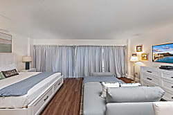 Ilikai Hotel 10th Floor