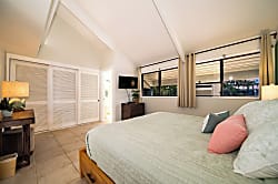 Kahana Outrigger 3B1