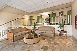 Waikiki Sunset Condo with Free Parking