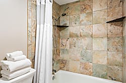 Royal Sea Cliff #401